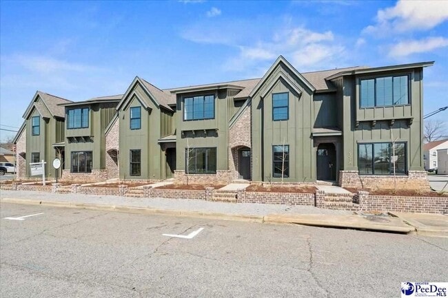 Photo - 501 W Cheves St