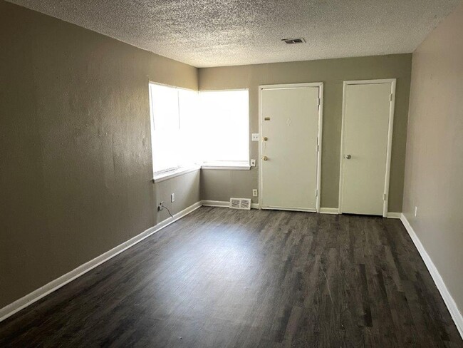Photo - 4 bed Garage conversion in Okc