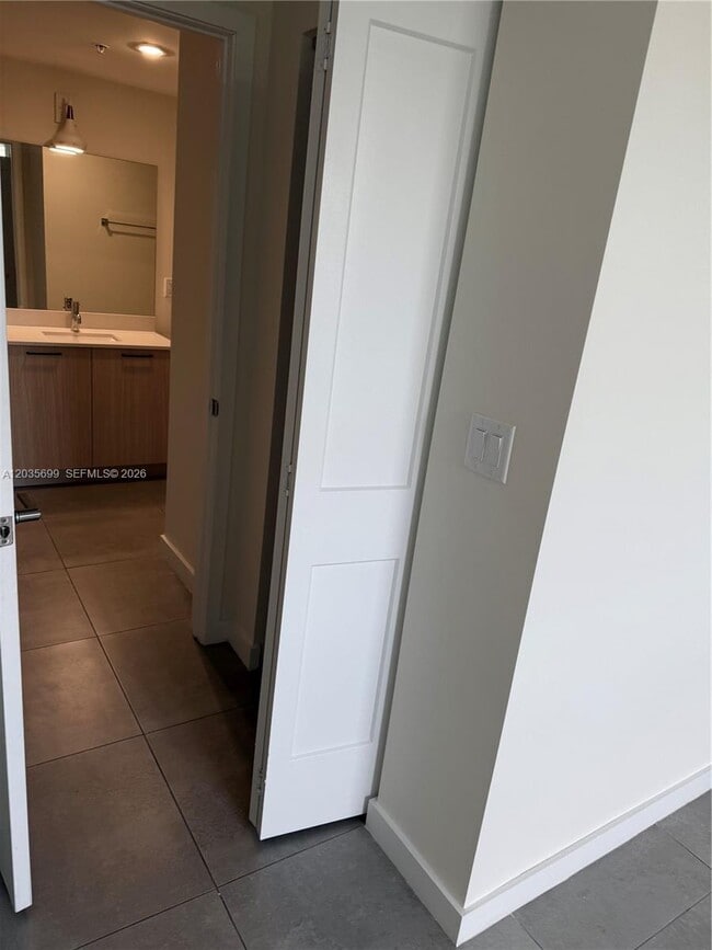 Photo - 16395 Biscayne Blvd Unidad 318