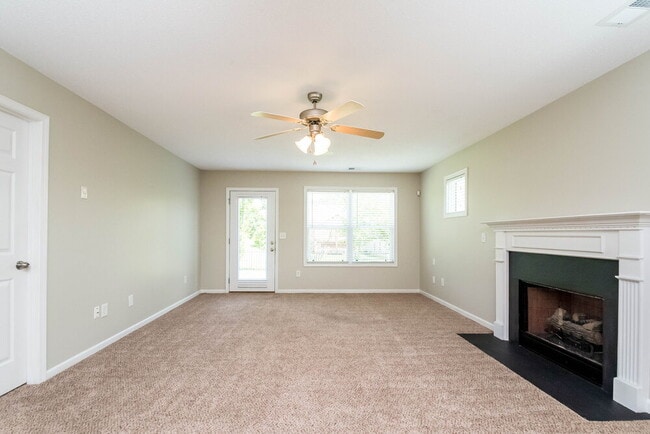 Photo - 42 Oakbrook Dr