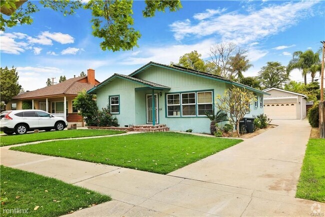 Building Photo - Upgraded Home Next to Chapman University