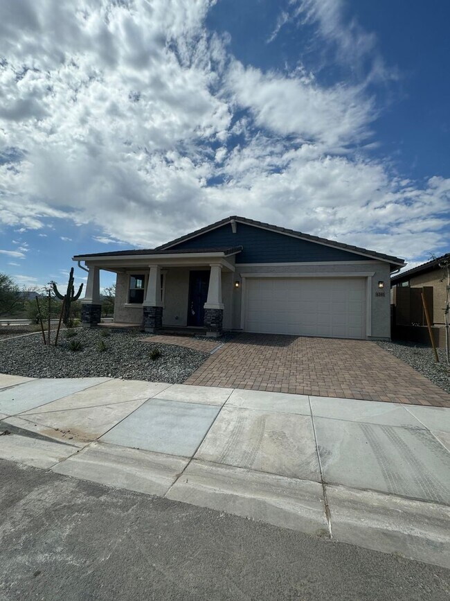 Photo - BRAND NEW HOME IN SENTERO CROSSING