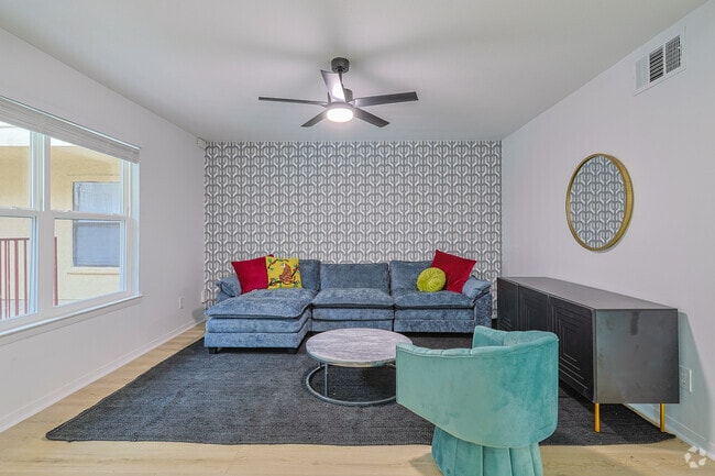 Interior Photo - Azulina Gardens