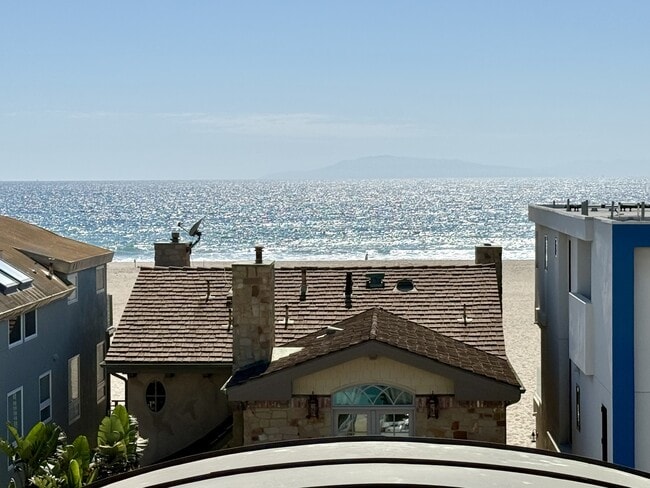 Photo - 3744 Ocean Dr