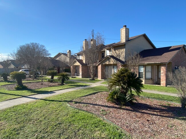 Front property - 10659 Starcrest Dr Townhome