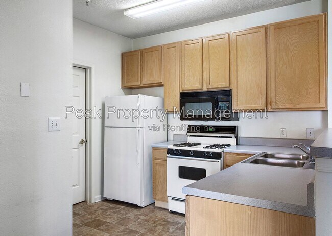 Photo - The Links Condominiums