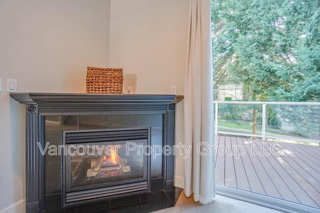 Photo - 8717 NE 17th St