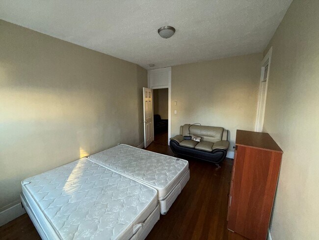 Photo - 139 Franklin St Unit 3