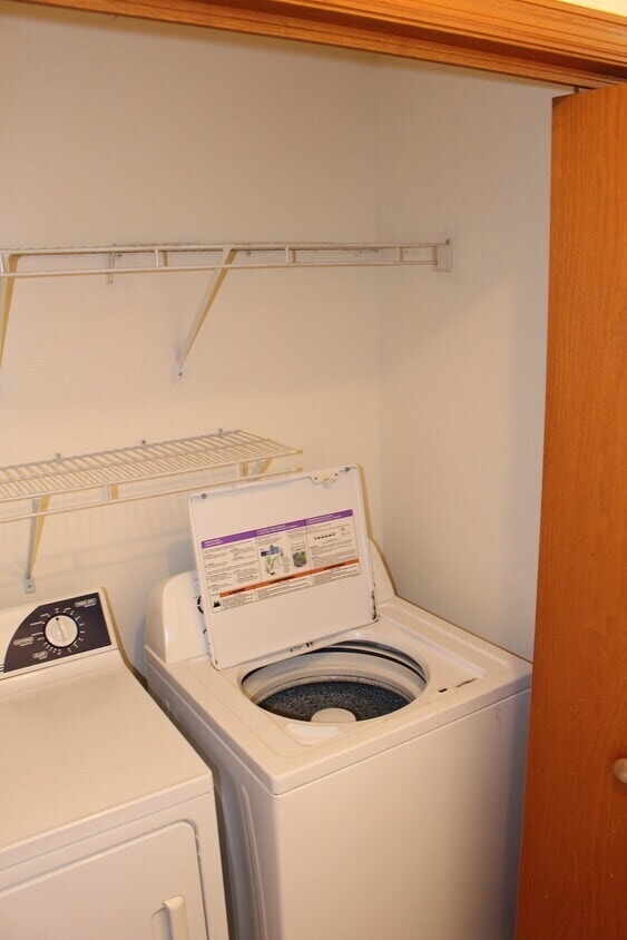 Photo - 1132 Heritage Ct