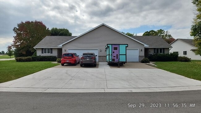 Photo - W3183 Westowne Ct