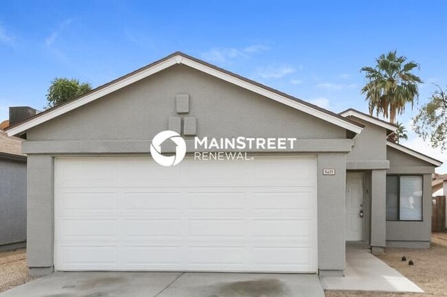 Building Photo - 3 Bedroom Pet-Friendly Home in Phoenix, AZ with Main Street Renewal