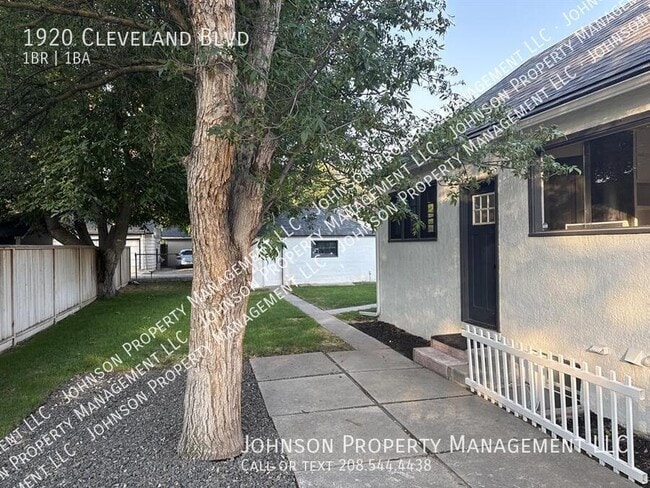 Photo - 1920 Cleveland Blvd