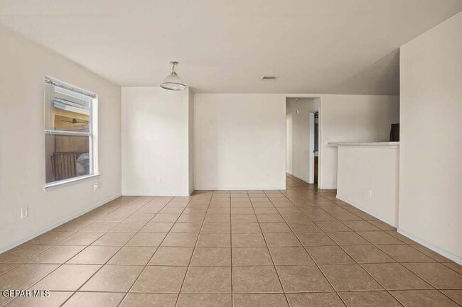 Photo - 5740 Saluki Dr