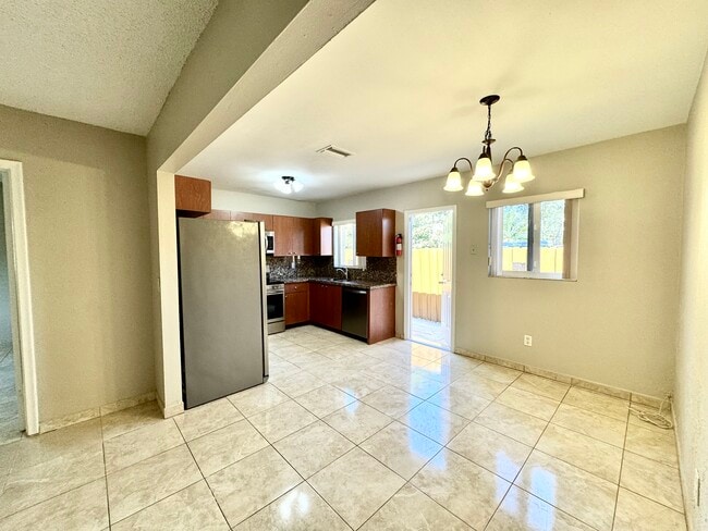 Photo - 6133 Buchanan St Unit #2