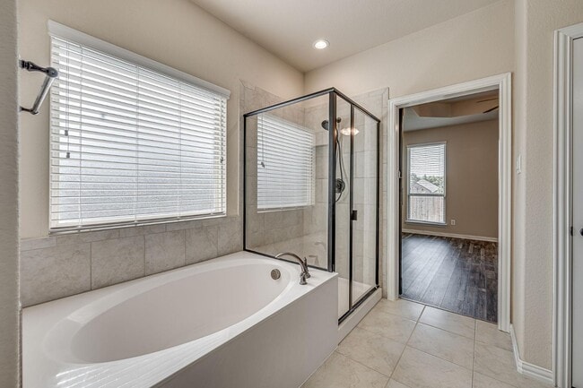 Photo - 438 Brookdale Dr
