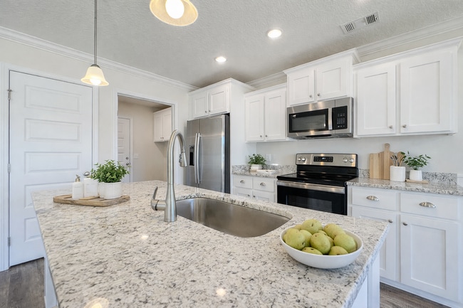 Photo - 204A Freightliner Way