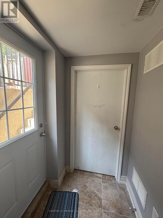 Photo - 5965 River Grove Ave