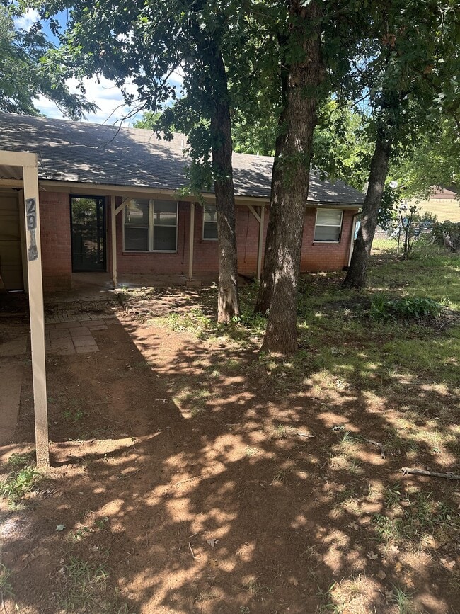Building Photo - 2913 Gwendolyn Ln Rental