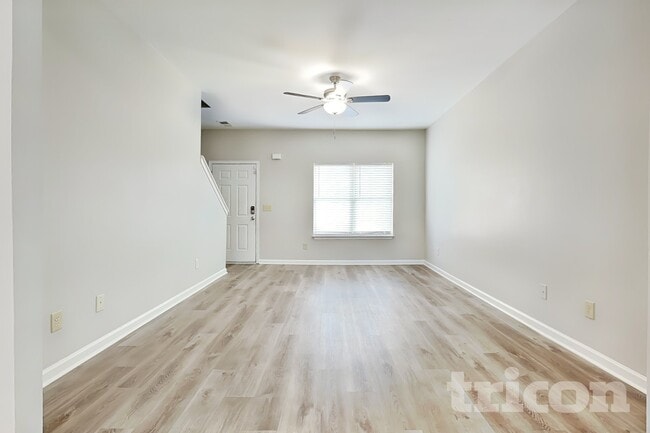 35 Wyndham Ct