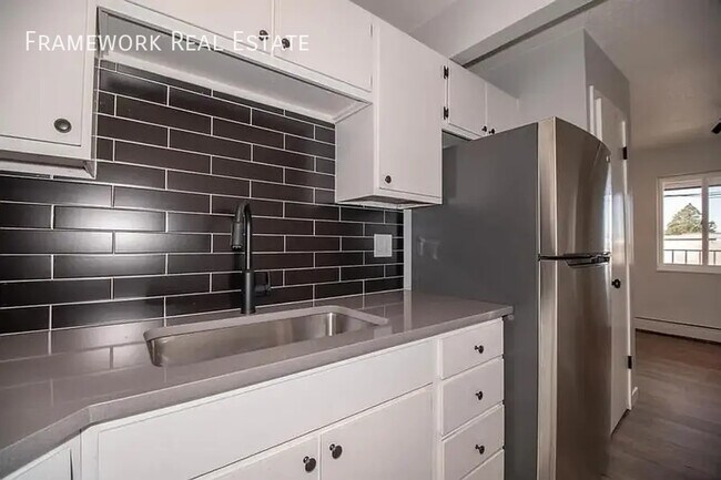 Photo - 1509 3rd Ave Unidad 5