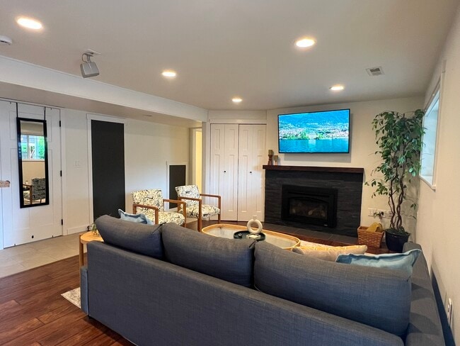 Photo - 118 153rd Pl SE Unit ADU