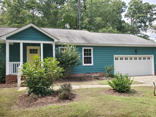 Photo - 141 The Maine