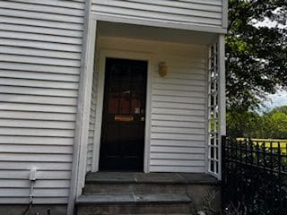 Photo - 410 Wharf Rd