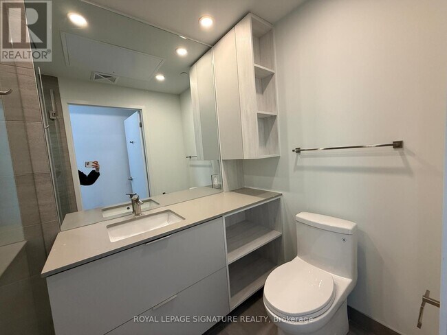 Photo - 1 Fairview Rd E Unit 1911