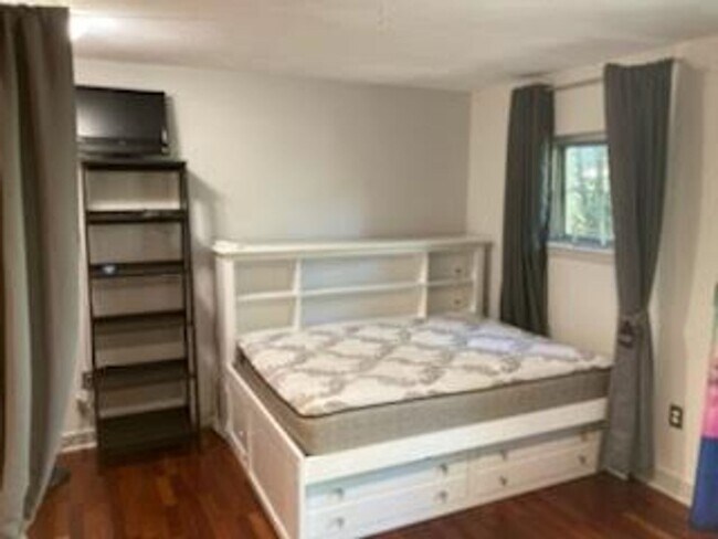 Photo - Maxwell condos Unit 205