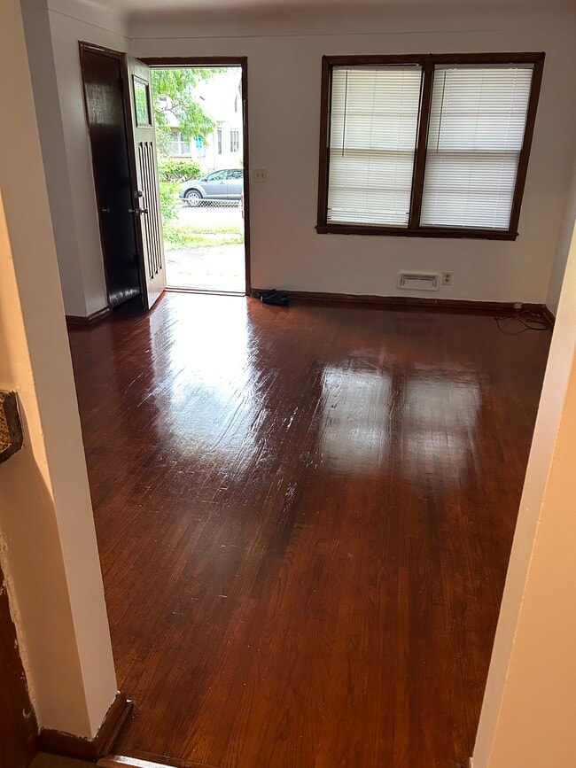 Photo - 3744-3711 11th Ave S