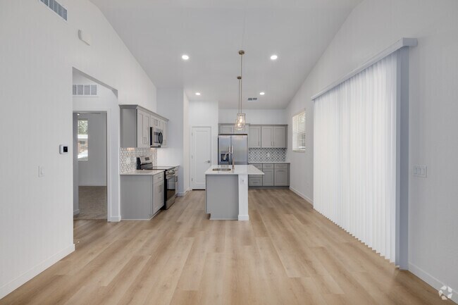 Polaris 1BR, 1BA - 840SF - Kitchen
