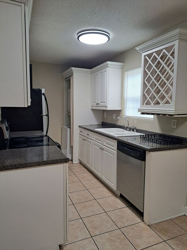 Photo - 1 BD/1 BA Unit 195