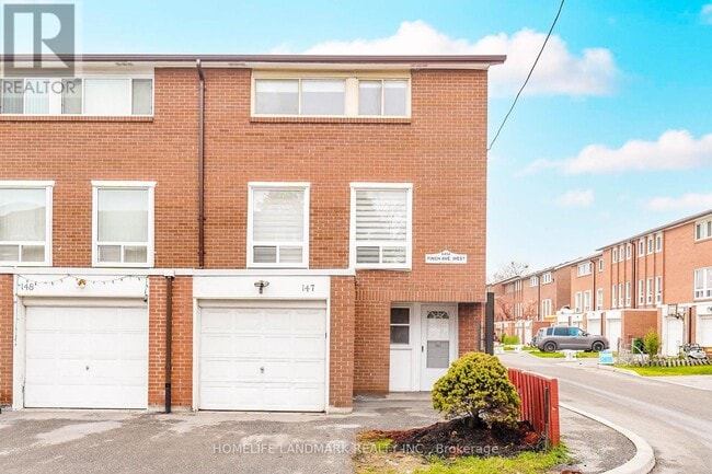 Photo - 6452 Finch Ave W
