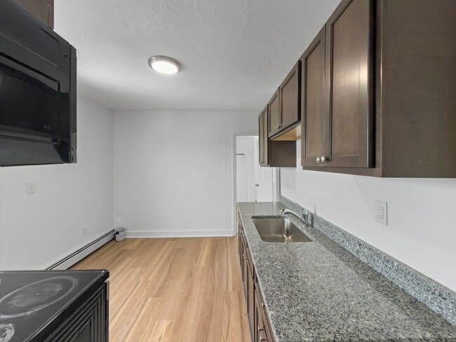 Photo - 85-85B Newbury St Unit 4L