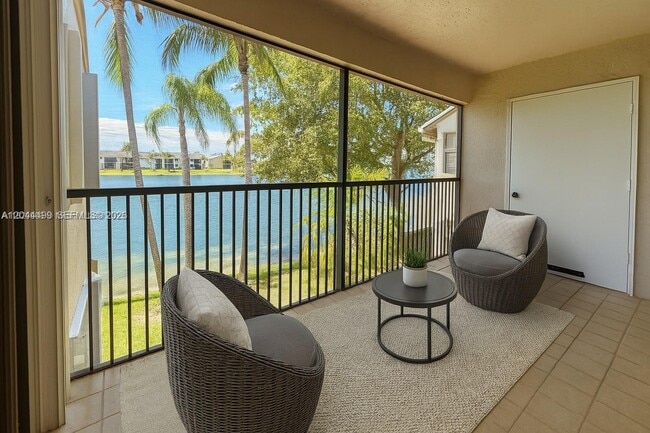 Building Photo - 1044 S Independence Dr Unit 1044I