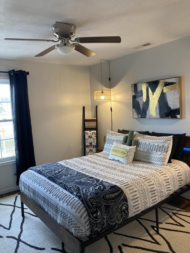 Photo - Laurel Flats LLC.