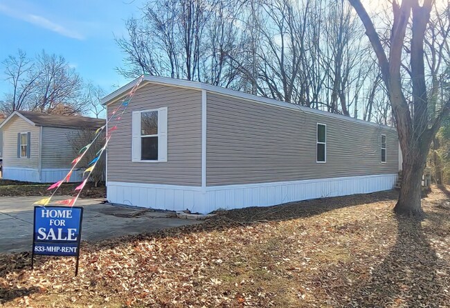 Photo - 87 Deerwood Park