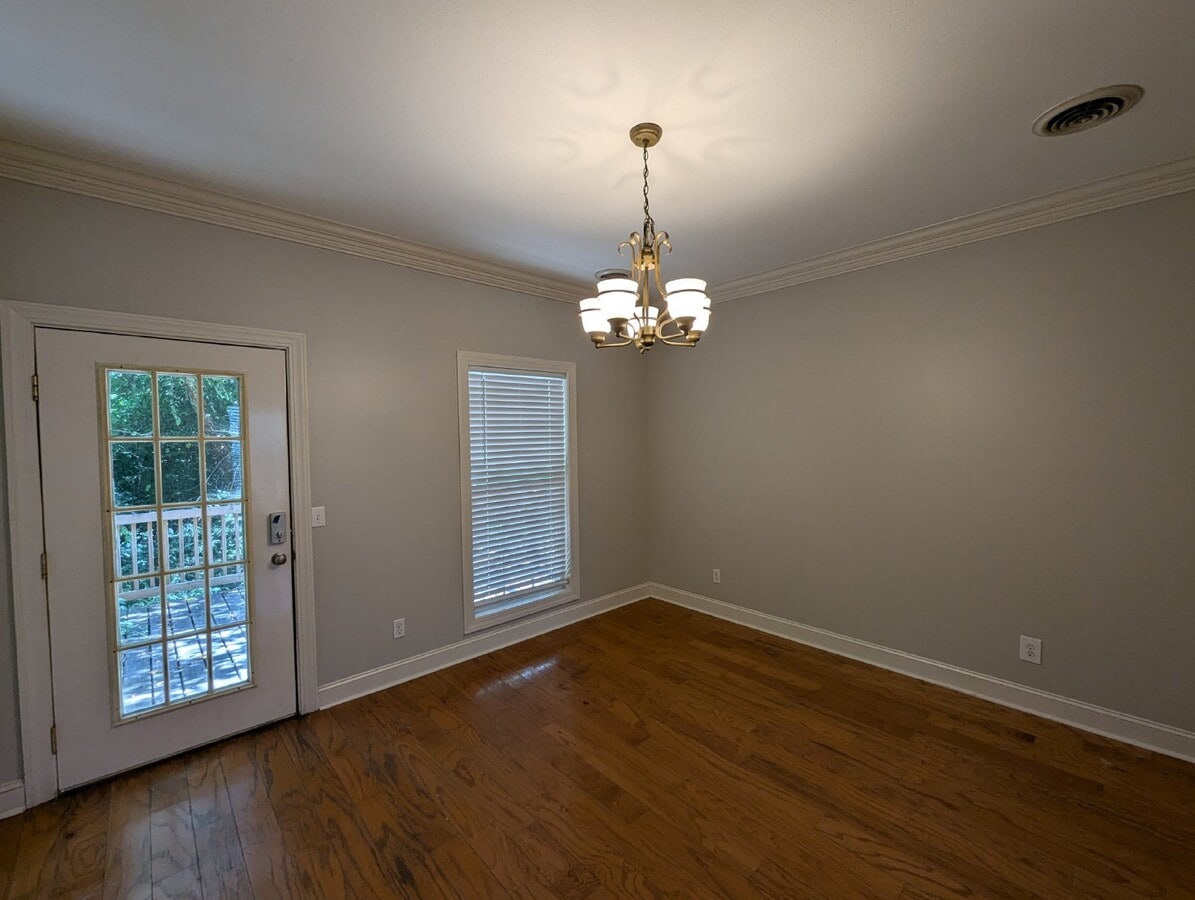 Photo - 117 Twin Gates Drive