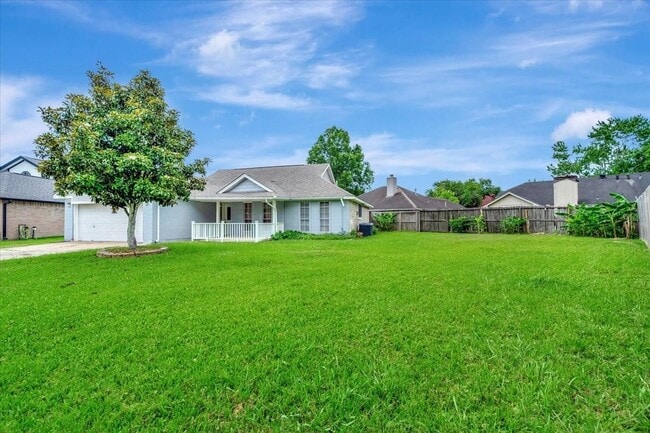 Building Photo - 11710 Brettwood Cir Rental