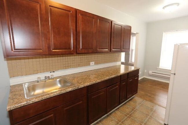 Photo - 4501-4515 N Malden St