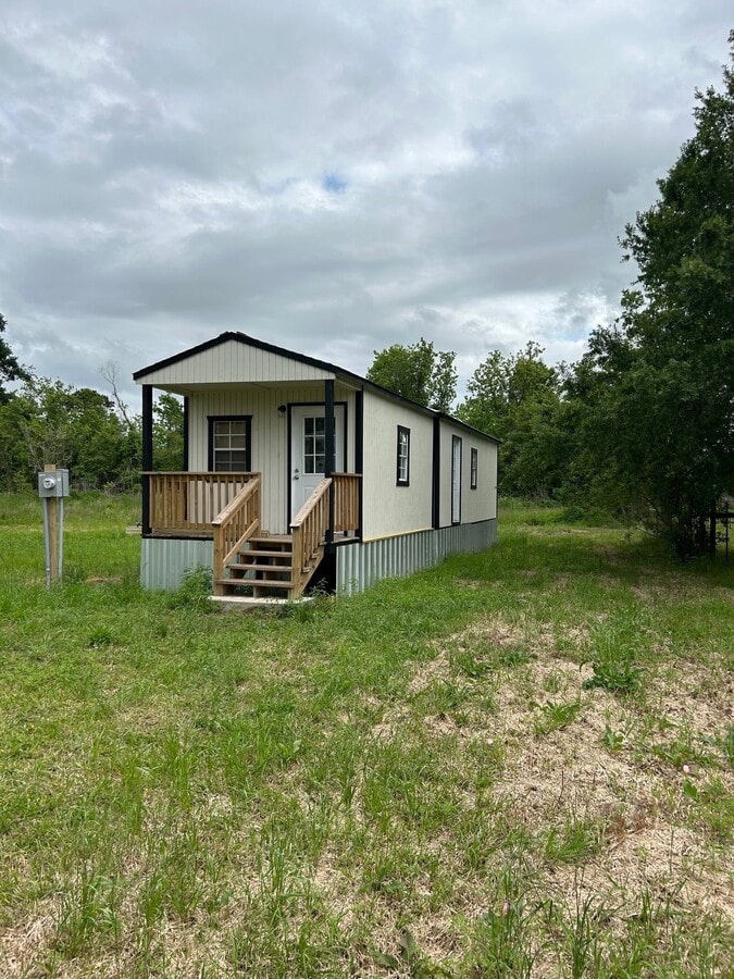 Photo - 619 County Rd 6053