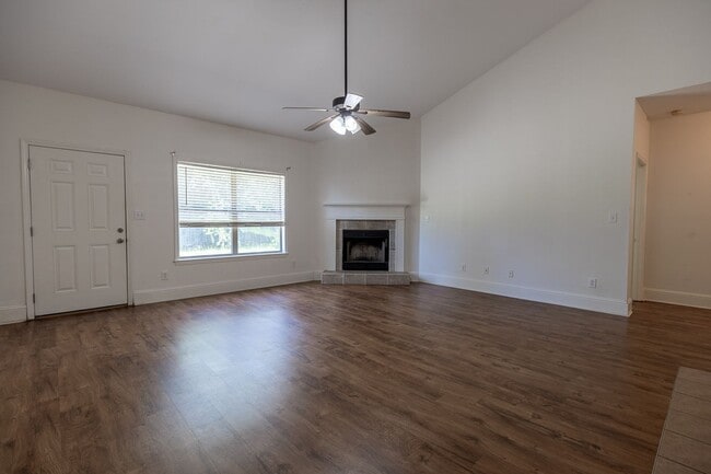 Photo - ONE FREE MONTH WITH 13 MONTH LEASE!