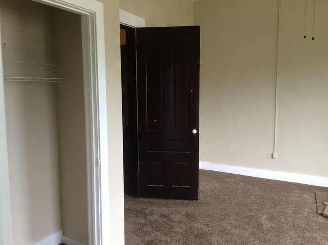 Photo - 227 James St