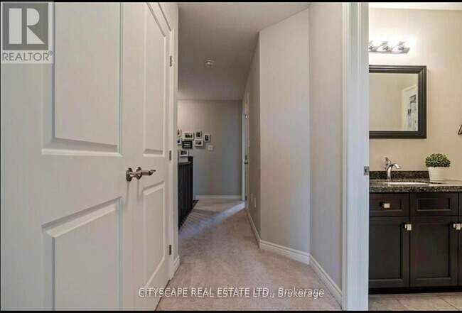 Photo - 87 Sonoma Valley Cres