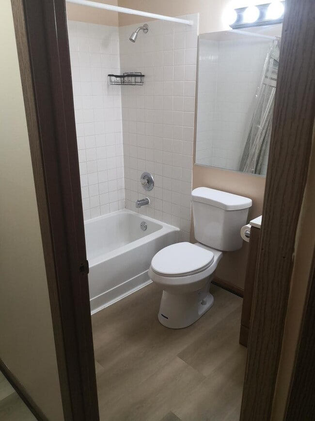 Photo - 709 Dartmouth Dr