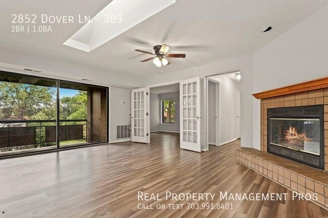 Photo - 2852 Dover Ln Unit 303