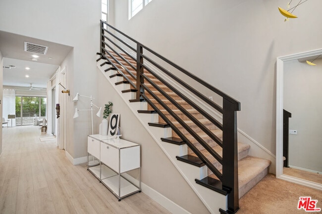 Photo - 101 Turnstone