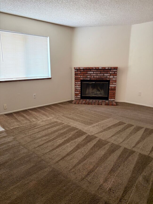 Photo - 9641 N Loop Blvd Unit A