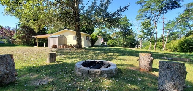 Photo - Charming 3-Bedroom, 1.5-Bathroom Fully Fur... House