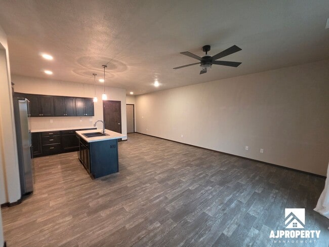 Photo - 2542 E Meadowside Pl